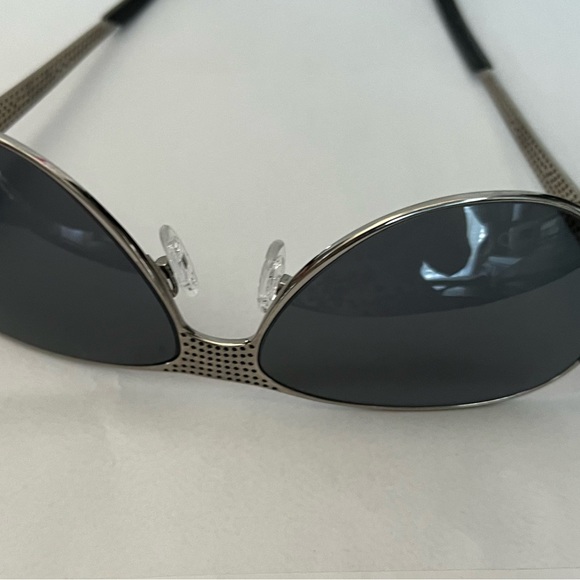 aviator sunglasses - Prada Titanium, polarized - Picture 6 of 12